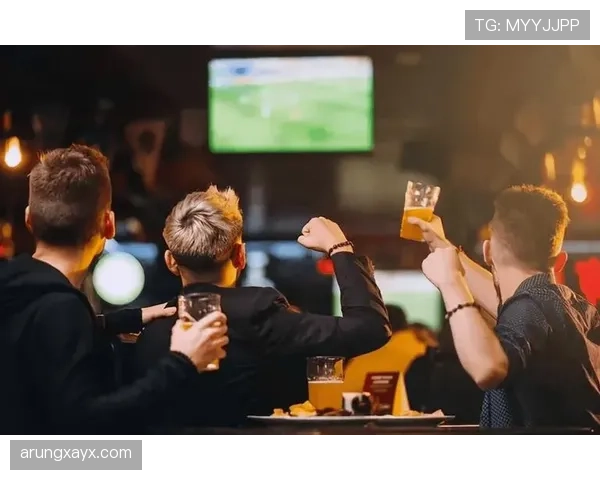 欧洲杯再起风波：争议判罚引球迷热议，球队状态成焦点