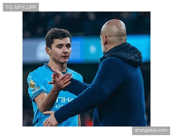 瓜迪奥拉强调战术灵活性为曼城争冠关键，力挺球队核心表现持续提升