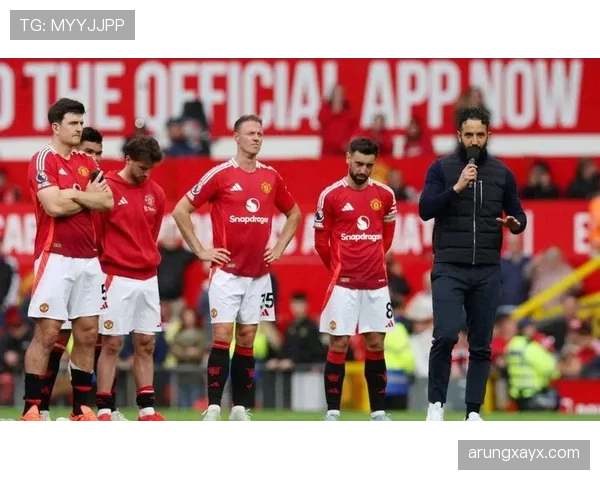 曼联排名回升背后,结构性问题是否仍制约球队长期表现? 曼联排名回升背后,结构性问题是否仍制约球队长期表现?